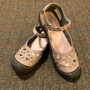 JBU by Jambu Mary Janes